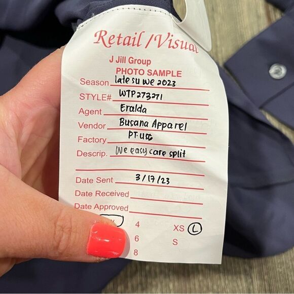 NWOT J. Jill Wearever Easy-Care Split-Neck Tunic Top Long Sleeve Purple Dusk L - Picture 3 of 5